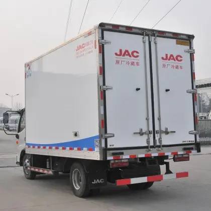 Jianghuai Shuai Ling E Medium-body Refrigerated Truck