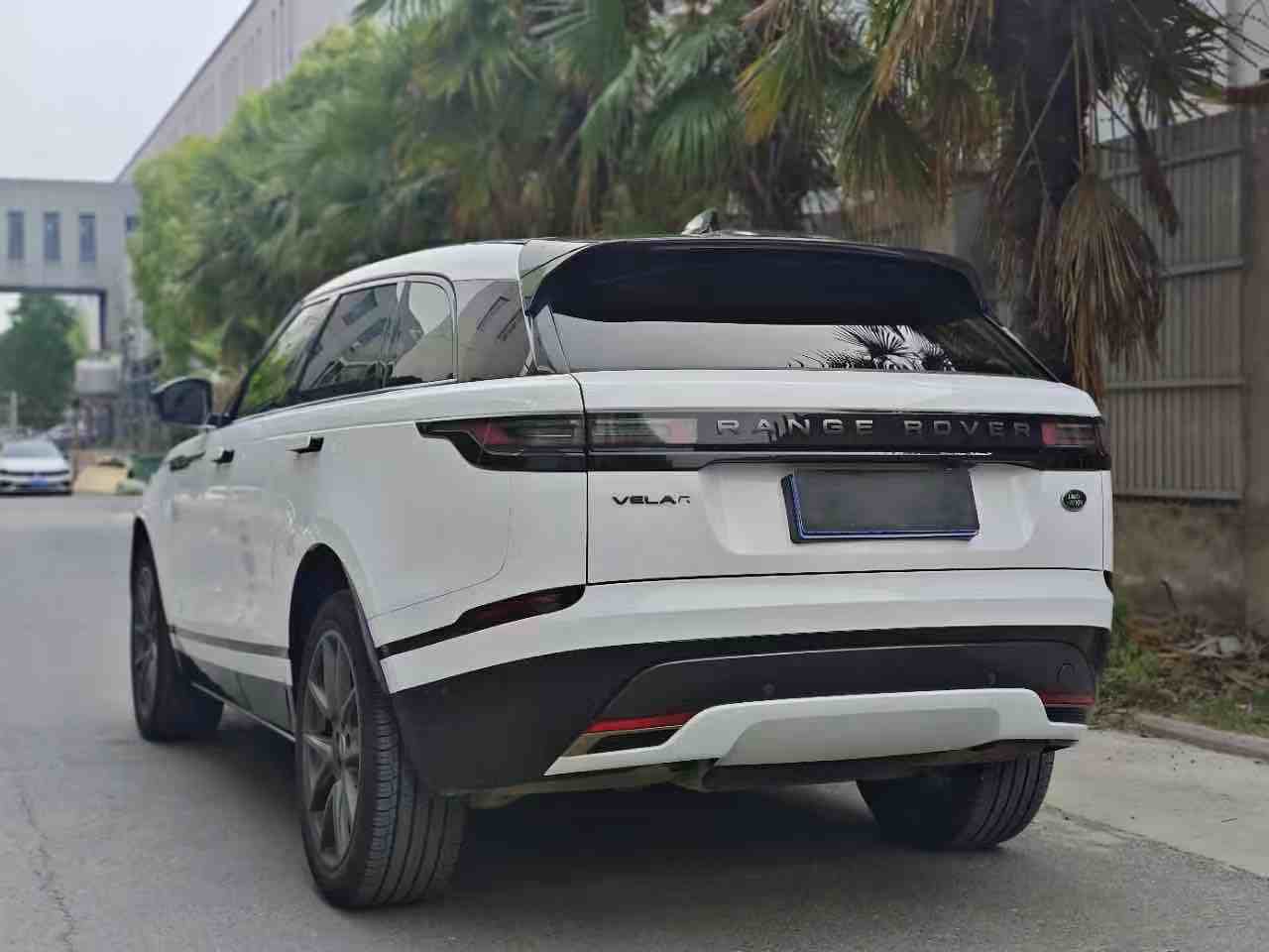 Range Rover Velar (11)