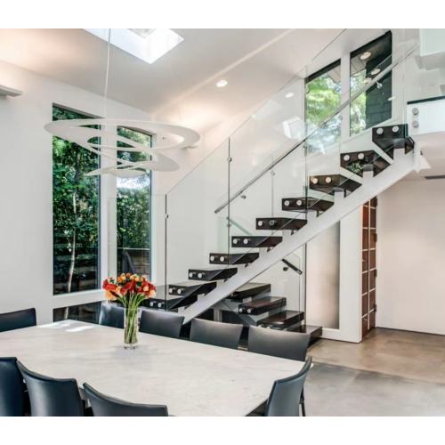 درج عالي الجودة في الداخل بتصميم حديث من الخشب الصلب سلالم مستقيمة مسبقة الصنع