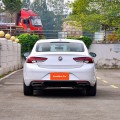 Бензиновый хэтчбек среднего размера Buick Regal