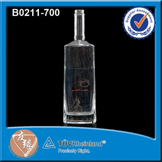 Food Grade 700ML Bulk Liquor Glass Bottles Flat Glass Alcohol Bottle