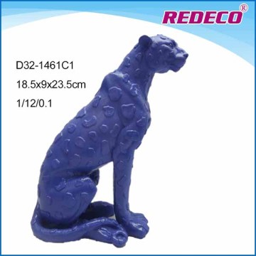 Resin leopard sculpture