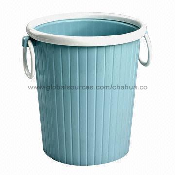 5.7L plastic trash can with a ring on top to lock the trash bag, durable, for home or hotel use