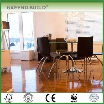 Maple wooden parquet floor panels