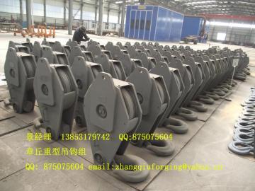 Port crane hook group
