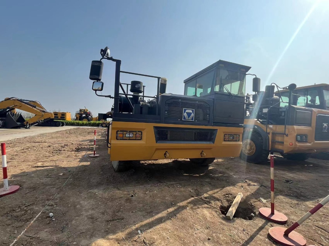 XDM80 Off-Highway Dump Truck