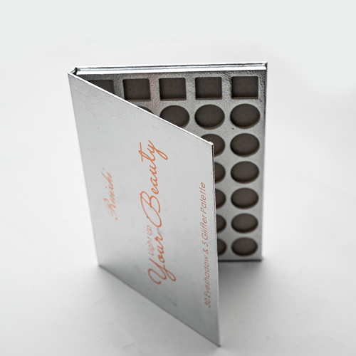 अनुकूलित DIY मेकअप पैलेट Eyeshadow खाली चुंबकीय बॉक्स
