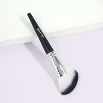 High-Quality Multi-Functional Angled Contour Brush with Synthetic Hair