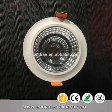 Prezzo promozionale e fornitura di fabbrica 2014 Il nuovo downlight CE e ROHS Collaged