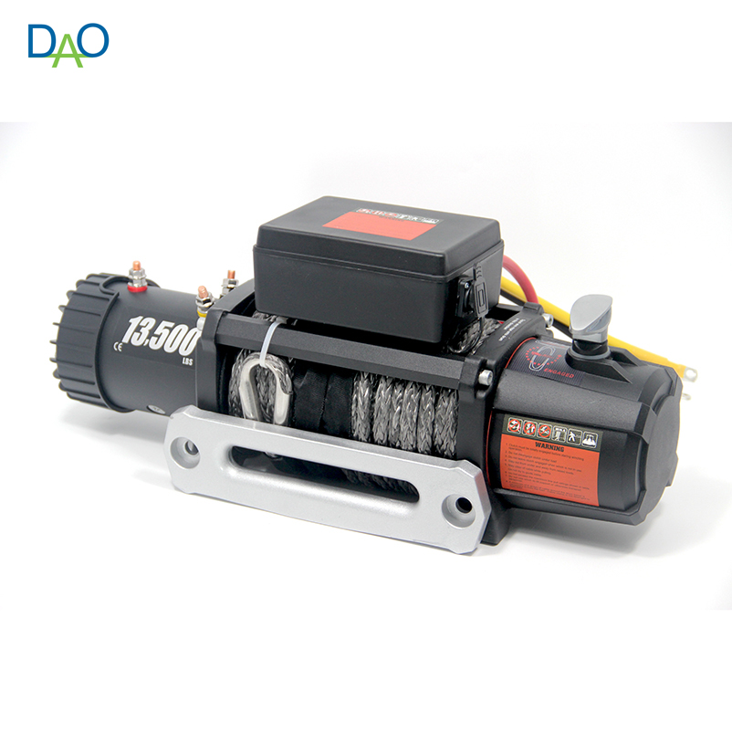 13500 lbs 4x4 Off Road 12V Winch en venta