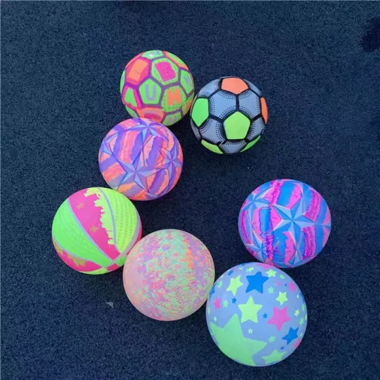Wholesale Outdoor Glow-in-the-Dark LED Inflatable Sports Beach Balls for Children