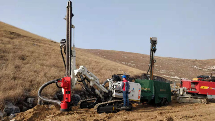 surface drill rig