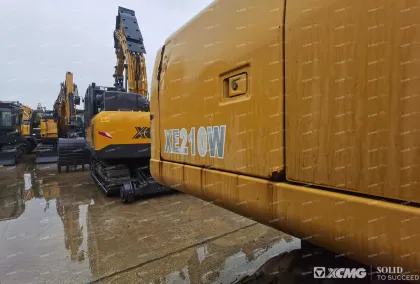 21 Ton Used Wheel Excavator XCMG XE210W Price