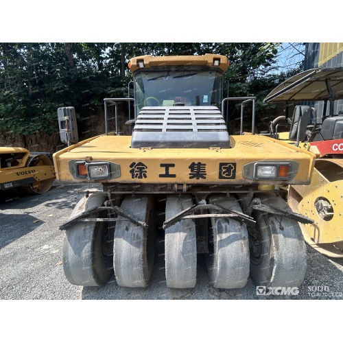 30ton bekas roller xcmg roller road ban karet xp303k