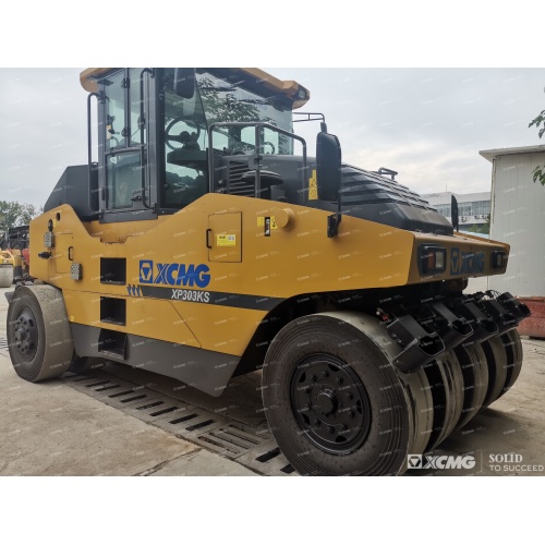 XCMG တန် 30 တန် Hydraulic Roller Machine XP303Ks