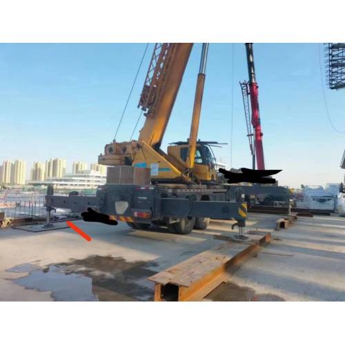 Xcmg użył Cruck Crane XCT55L6