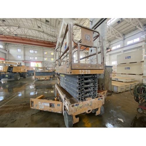 Scissor Lift Aerial Work Platform Used XCMG GTJZ1212 scissor-type aerial work platform Supplier