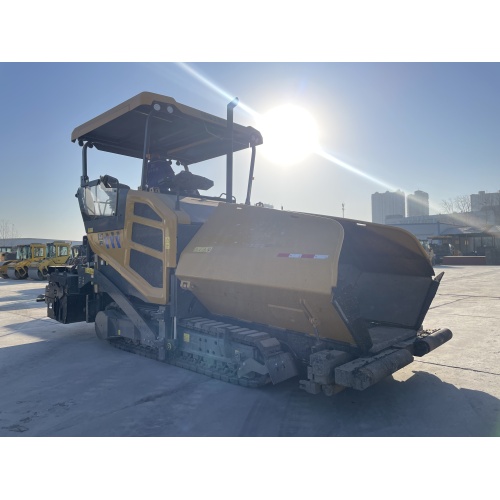 Digunakan XCMG RP1005T Paver