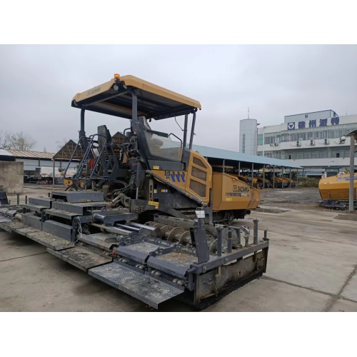 Asphalt Paver Machine Used XCMG RP905T paver Factory