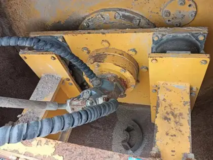 Used Shantui SR22 tire roller