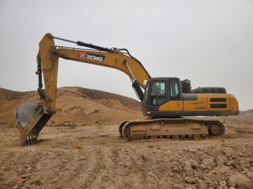 Sprzedam używaną koparkę gąsienicową XCMG XE370D w pobliżu mnie