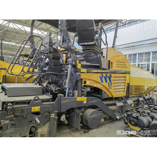 XCMG used road paving machine RP803