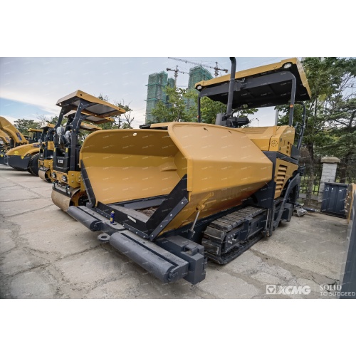 XCMG used asphalt paver machine RP753