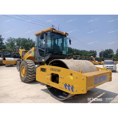 XCMG used single drum vibratory roller XS223H