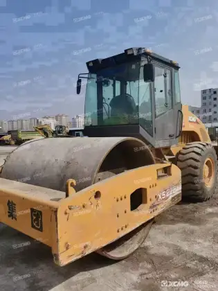 XCMG second-hand single drum vibrating hydraulic roller XS222J