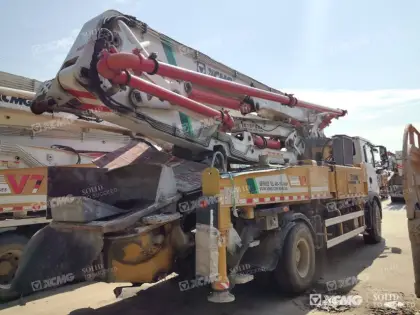 Used Truck Mounted Concrete Pump Truck XCMG HB37