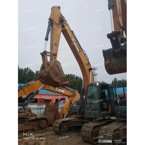 Zastosowano koparkę hydrauliczną - XCMG XE205D z wysoką wydajnością