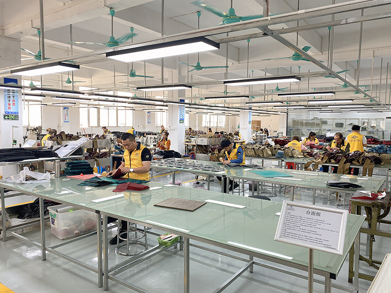 OMTER leather goods quality inspection area
