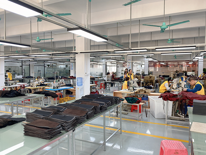 OMTER leather goods mass production workshop