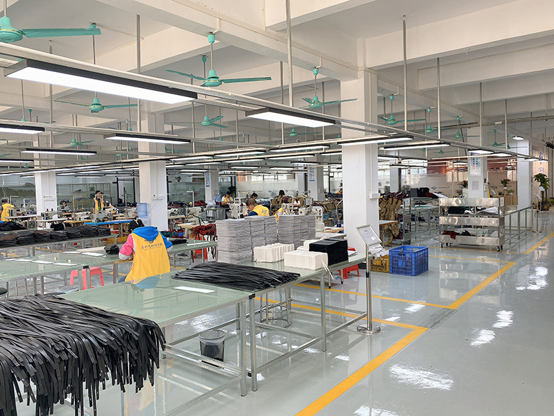 OMTER leather goods factory production area