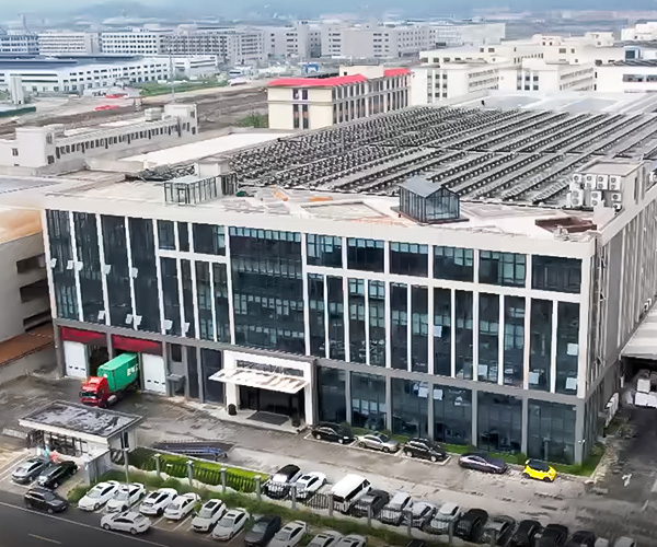 আধুনিক কারখানা ভবন