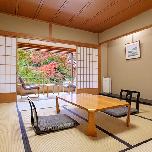 আসবাবপত্র এবং কাঠের কাজের অ্যাপ্লিকেশন