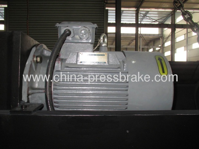 steel plate cutting machine