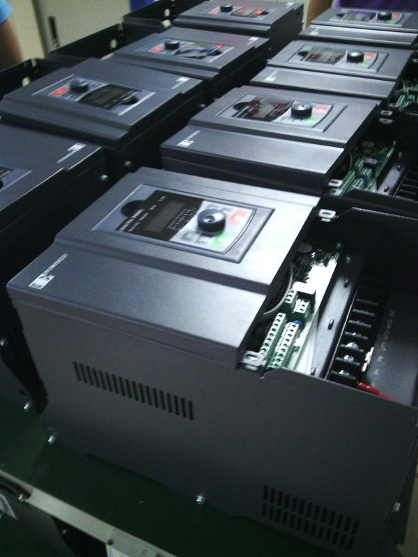 11kw 380V 3 Phase Solar Variable Frequency Drive For Ac Pump , High Speed And Stable