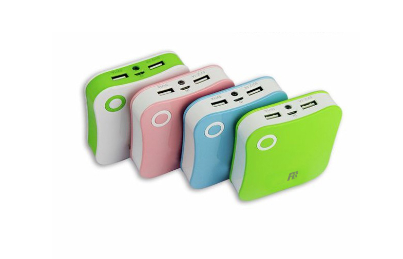 Color 2.1A Micro USB Rechargeable Battery Pack With High Capacity