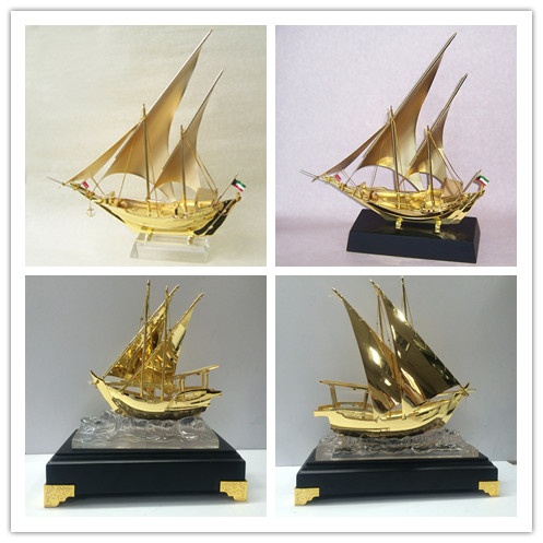 Zinc alloy Engrave Golden Ship Model for collection Souvenir Gifts