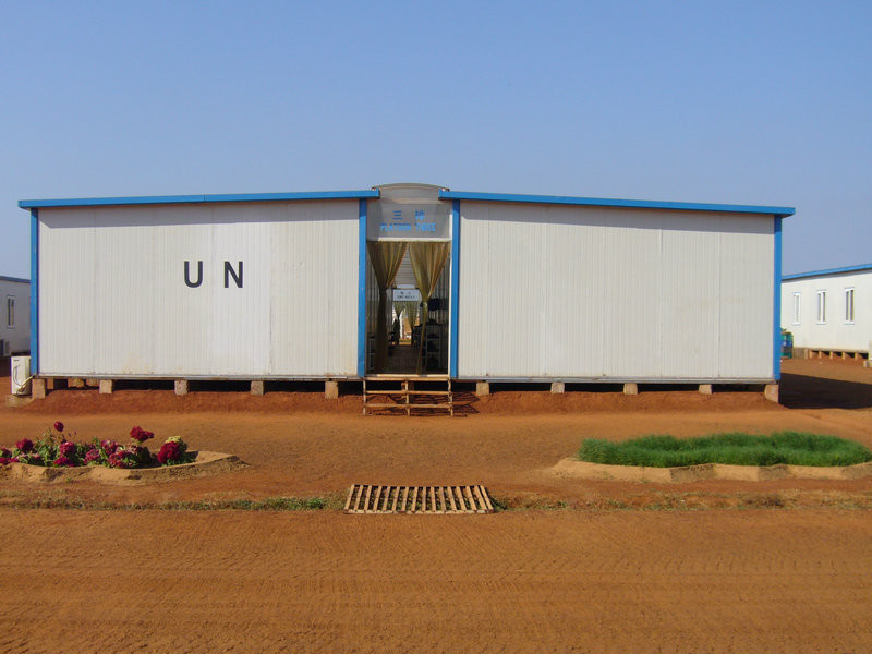 Low Cost Labor Prefabricated Accommodation With Light Steel Structure