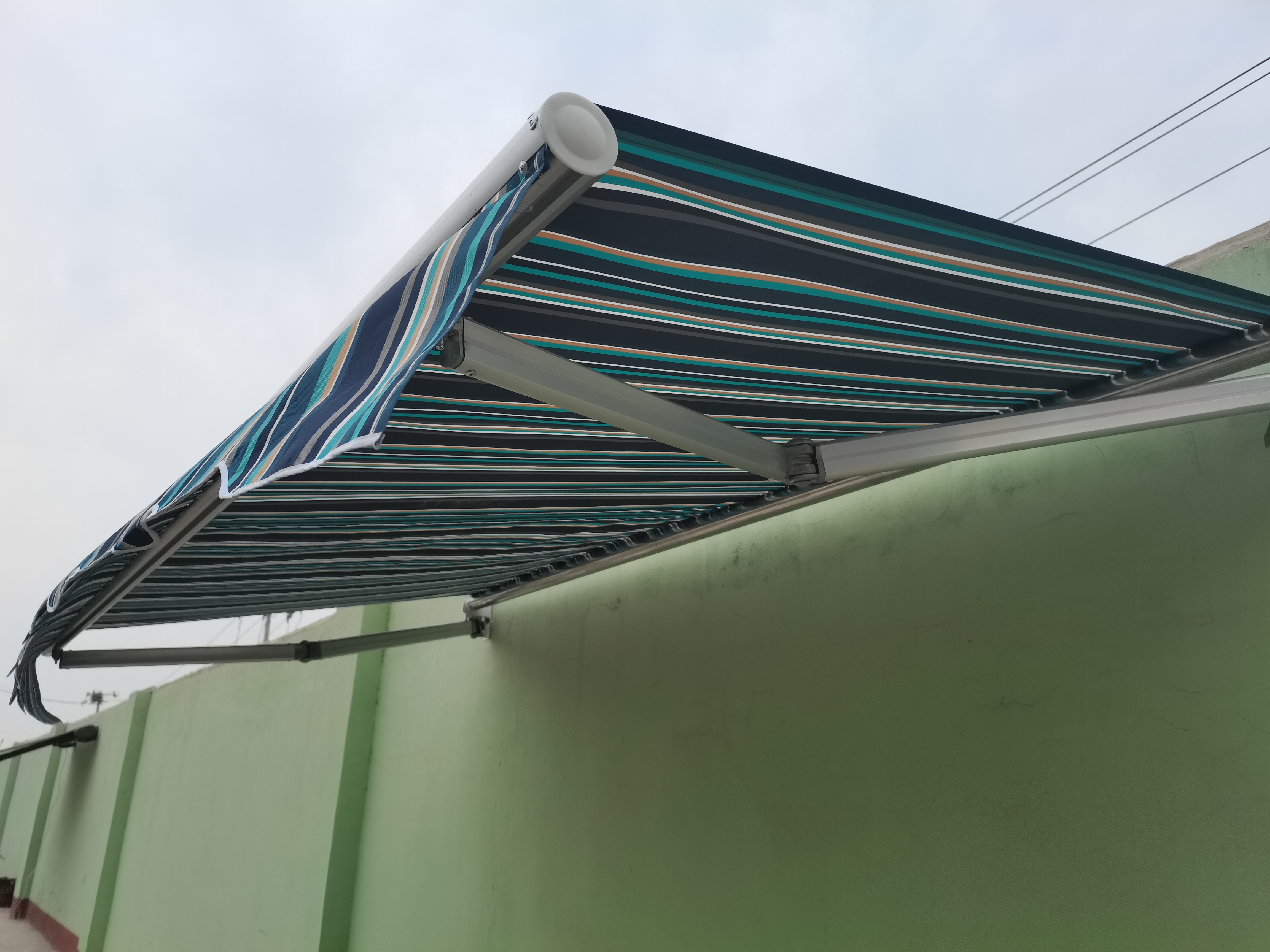 Manual Retractable Foldable Awning