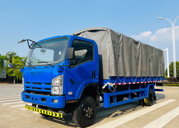 Truk militer
