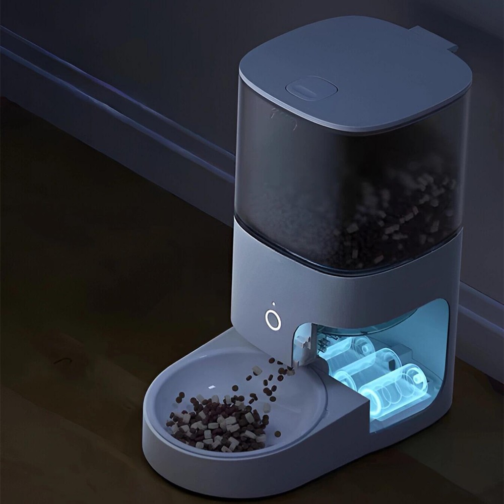 Voice Interaction Feeder