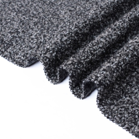 ຜ້າປະສົມຂົນຂອງຕີນ