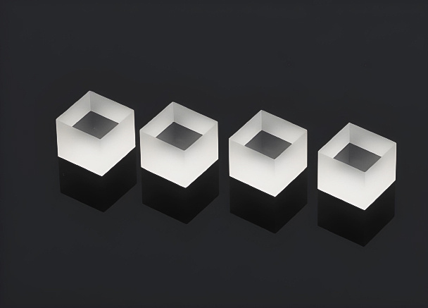 Thấu kính Liti Fluoride