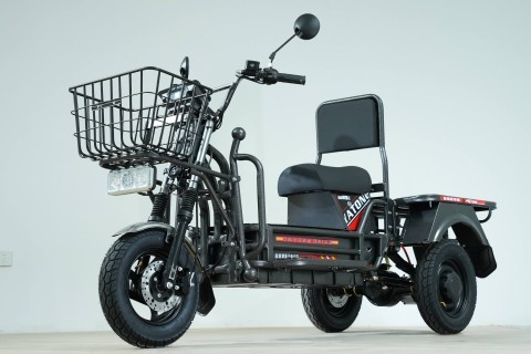 Scooter eléctrico de carga con plataforma plegable