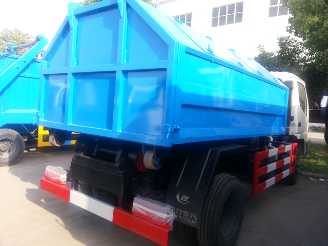 China Hotsales 4cbm 4ton Hook Lift Garbage Truck