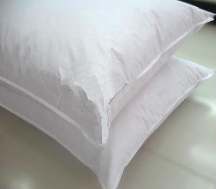 100% Non Woven Designer Pillows