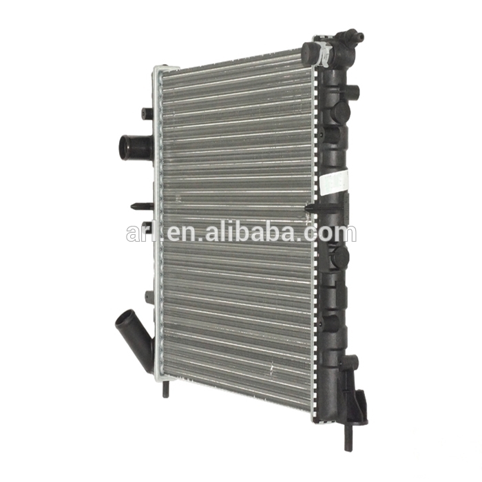 auto parts radiator for renault auto parts radiator for renault